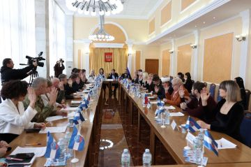 Александр Криеренко и Юрий Юров приняли участие в отчетном пленарном заседании Общественной палаты ЛНР