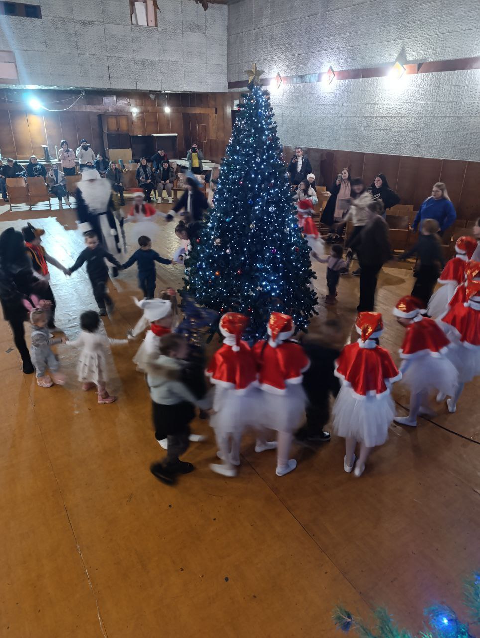 Вячеслав Третьяков: Новый год - самый любимый, добрый, сказочный праздник, который с нетерпением ждут и взрослые, и дети