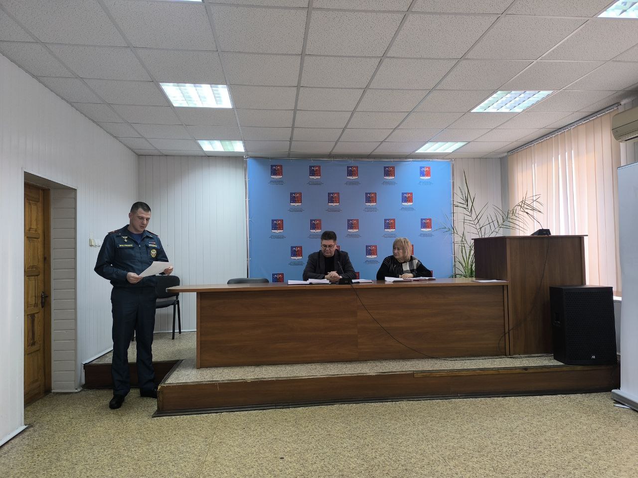 Альберт Зинченко: Сегодня совместно с председателем Совета Станично-Луганского муниципального округа Татьяной Пономаревой провели аппаратное совещание с руководителями структурных подразделений, учреждений и предприятий...