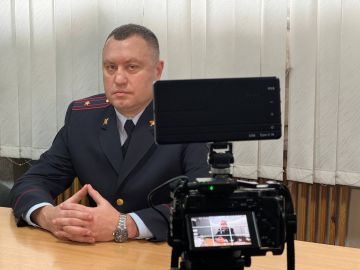 Начальник ОГИБДД ОМВД России «Краснодонский» майор полиции Алексей Куринной провёл брифинг, посвящённый подведению итогов за 2025 год