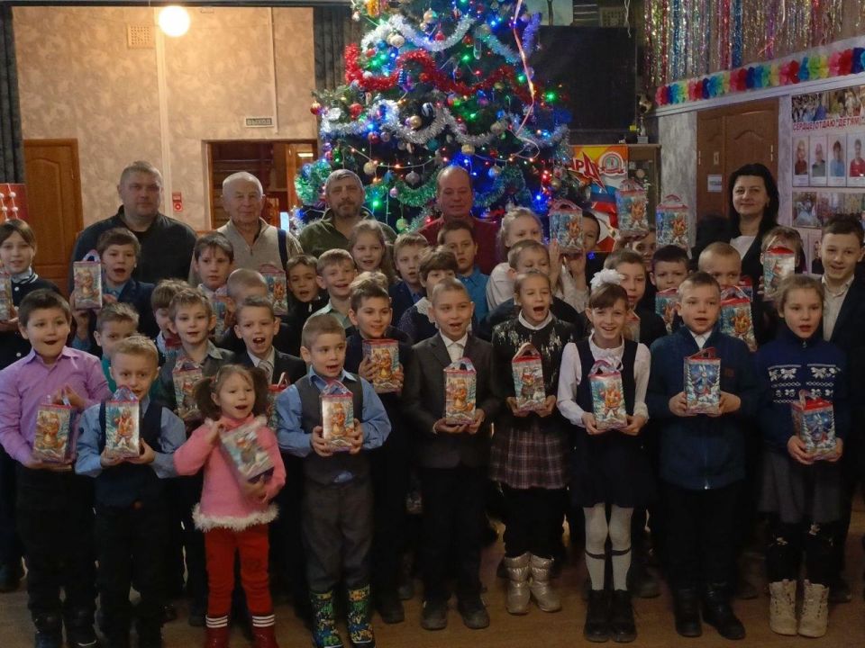 Представители ремонтных бригад из Ульяновской области посетили Лутугинскую школу-интернат