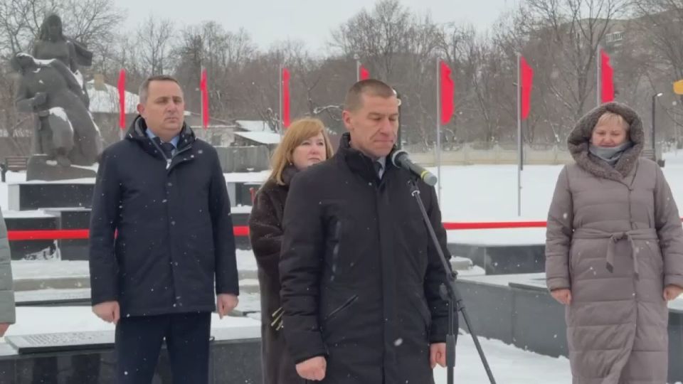 Торжественная церемония открытия двух общественных пространств, обновленных в рамках федерального проекта «Формирование комфортной городской среды», прошла в Первомайске