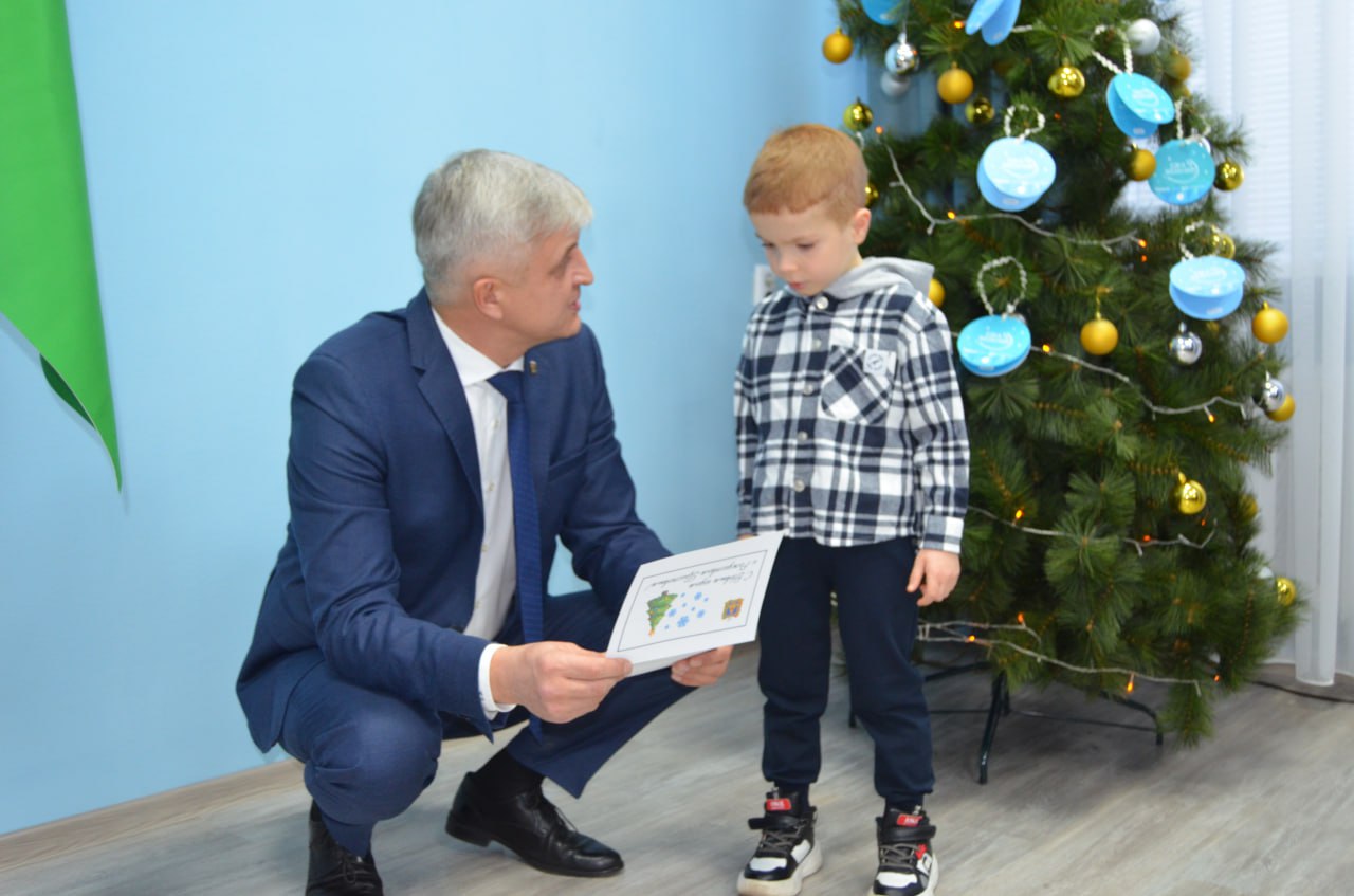 Евгений Морозов: Новогоднюю мечту юного спортсмена из Брянки исполнил Губернатор Брянской области