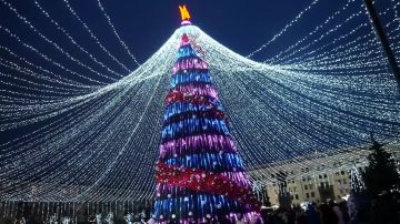 Еще видео концертно- развлекательной программы «Новый год с Единой Россией»