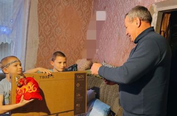 Мечты сбываются: 8-летний Роман из Нещеретово получил желанный телевизор