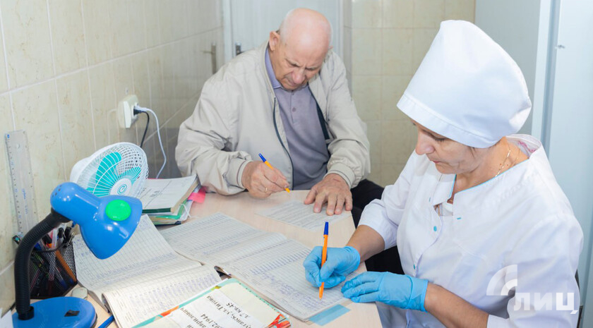 Зарплата врачей в ЛНР за прошлый год выросла почти на 50% — Минздрав