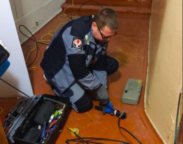 В лутугинской школе модернизировали линию электропередач