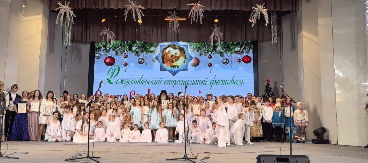 9 января учащиеся воскресной школы Свято-Ольгинского Храма г. Красный Луч приняли участие в Рождественском епархиальном фестивале
