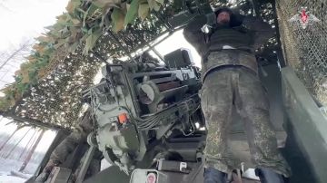 Артиллеристы ВС РФ уничтожили замаскированный опорный пункт с живой силой ВСУ в Харьковской области