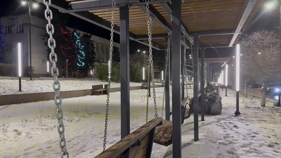 К 111-летию Краснодона шеф-регион Тюменская область подарил городу аллею Дружбы! Это не только символ крепких связей между регионами, но и значимый шаг в улучшении городской среды