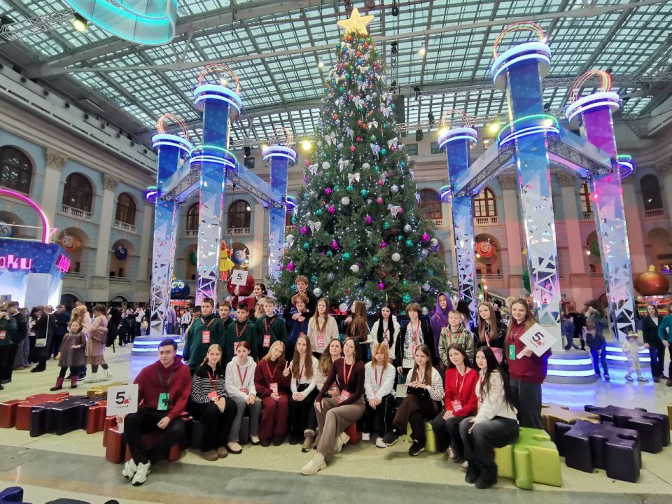 Дети участников СВО из ЛНР завершили новогоднее путешествие по России