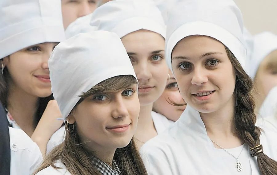 ВОПРОС -ОТВЕТ. Как поступить на целевое обучение в Луганский медицинский университет? Отвечает министр здравоохранения ЛНР Наталия Пащенко: «Целевое направление в медицинский вуз — это официальный документ, который дает...