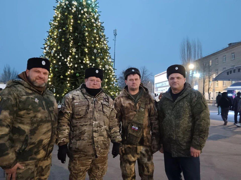 Почти 100 казаков обеспечивали порядок во время новогодних праздников в ЛНР