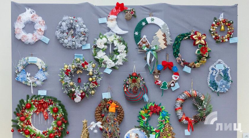 Луганская «Горьковка» представила около сотни экспонатов на новогодней выставке