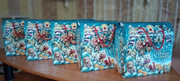 Вниманию родителей: Сегодня последний день выдачи новогодних подарков!