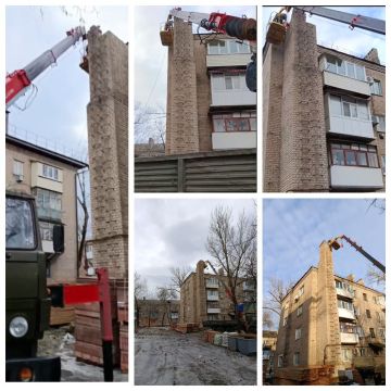В рамках подписанного соглашения о сотрудничестве между Краснодонским муниципальным округом и Тюменской областью начаты работы по капитальному ремонту кровли многоквартирного жилого дома в городе Молодогвардейске