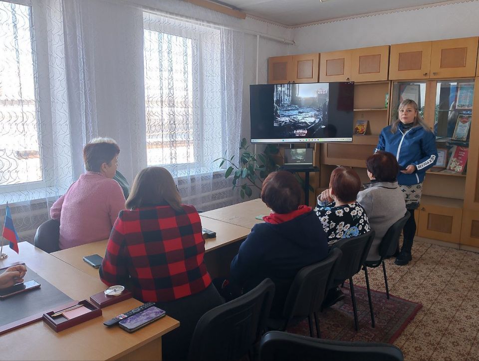 Память о блокаде Донбасса: тематический час в Есауловке
