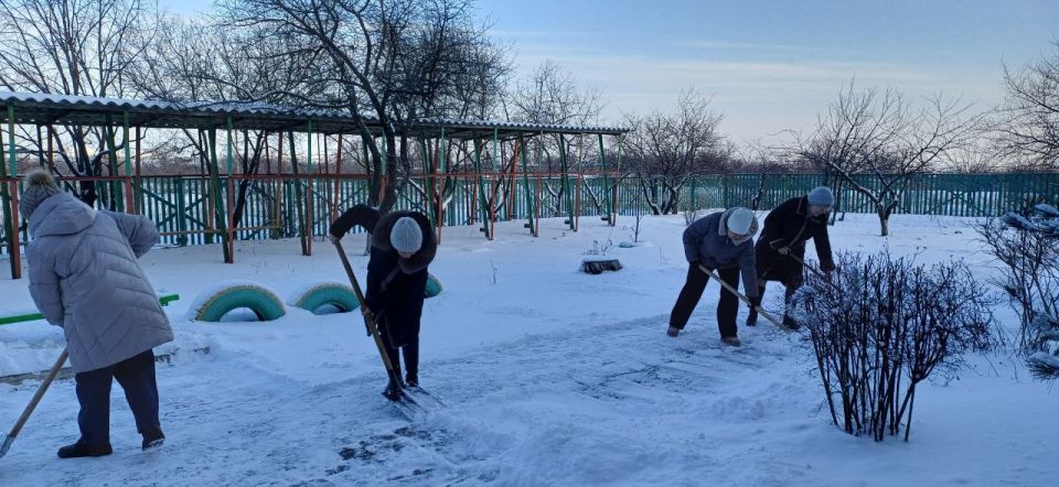 Не отстают и коллективы всех учреждений культуры