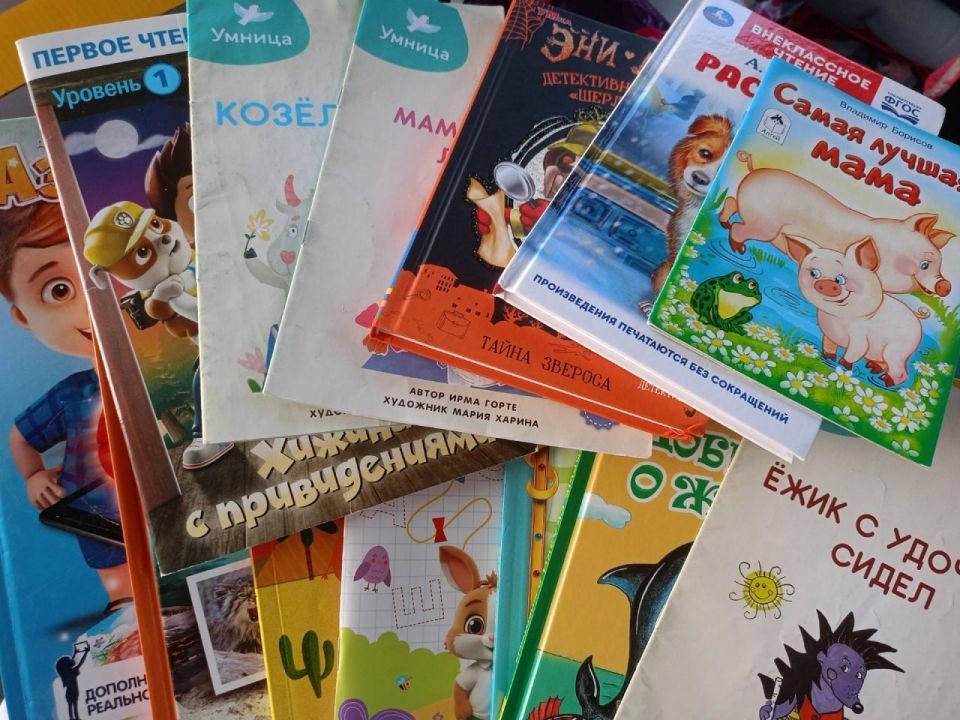 Первую в 2026 году посылку с подарками для детей Славяносербщины начали готовить к отправке волонтёры Алтайского края