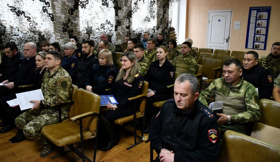 Евгений Шаталин: Совместно с заместителем министра внутренних дел по Луганской Народной Республике полковником полиции Алексеем Куликовым и начальником ОМВД России «Рубежанский» подполковником полиции Магомедрасулом Амаевым...