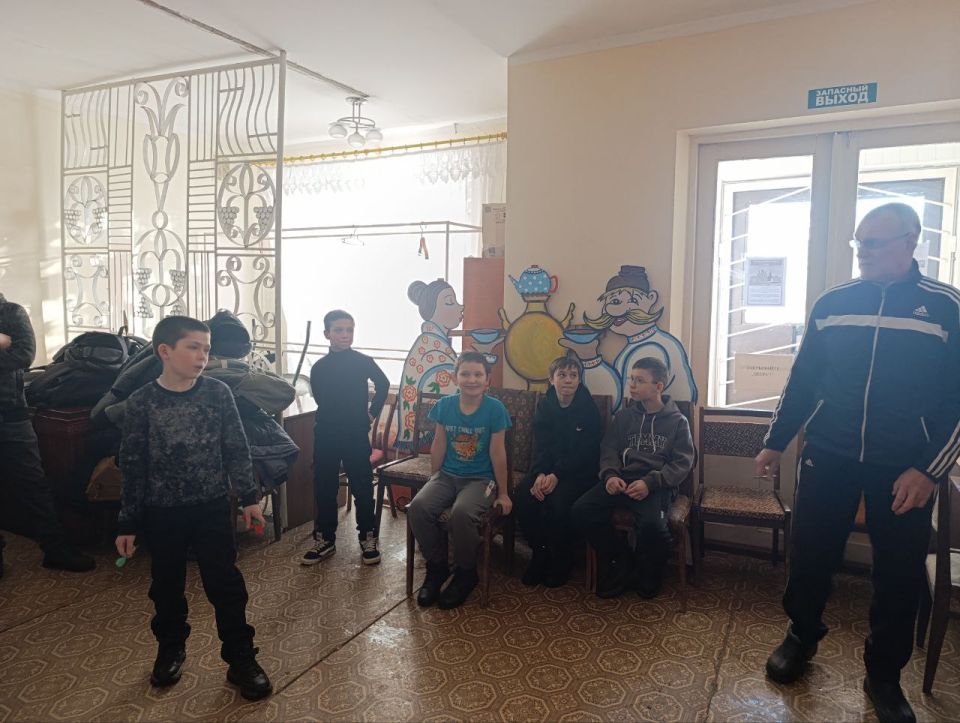 Юноши поселка Краснодон состязались в меткости