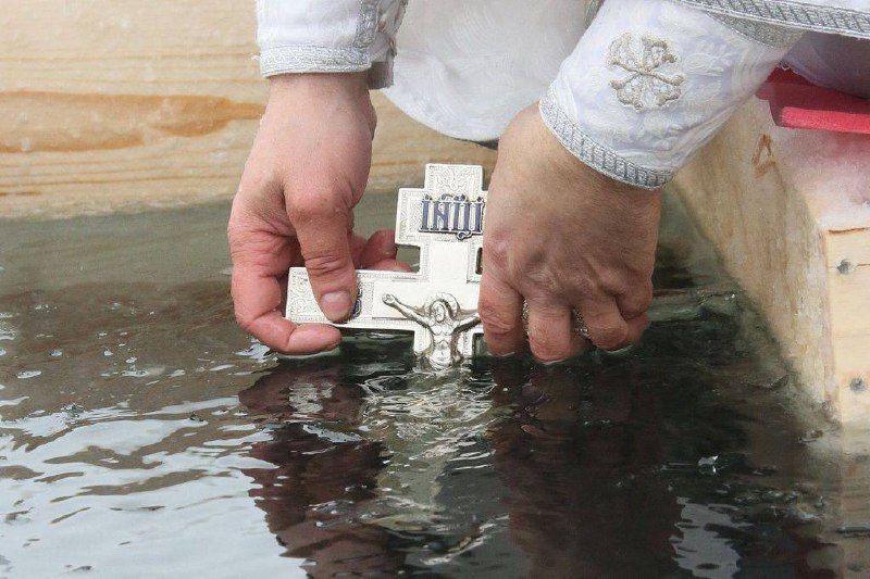 Дорогие православные луганчане! С Крещенским сочельником!