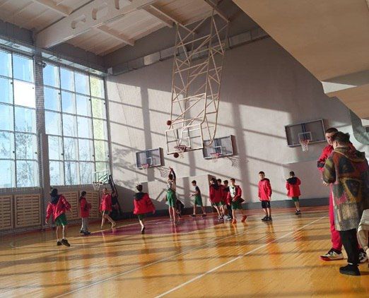 Баскетболисты Краснодонщины одержали яркую победу на турнире в Алчевске