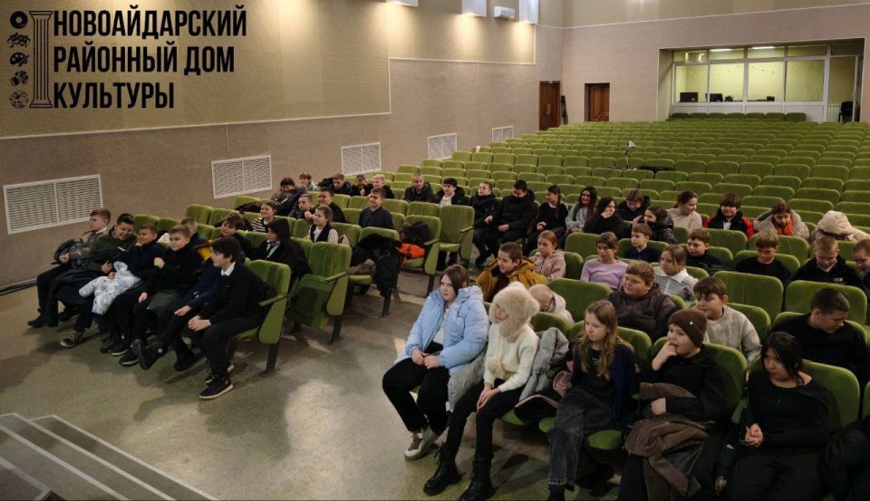 Мастер-класс «Звёздный час» по актёрскому мастерству состоялся в МБУ «Новоайдарский районный дом культуры» 19 января 2026 года