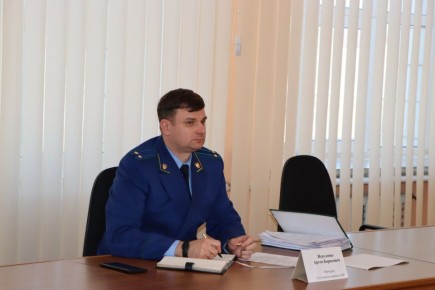 В Лутугинском муниципальном округе состоялось очередное заседание Районной комиссии по делам несовершеннолетних и защите их прав