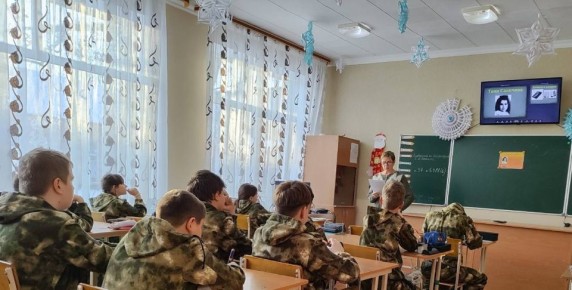 Ученики школы №23 почтили память жертв блокады Ленинграда