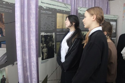 В рамках проекта «Историческая память» партии «Единая Россия» при поддержке Луганского регионального отделения «Поискового движения России» и Славяносербской центральной районной библиотеки в Лотиковской средней школе имени...