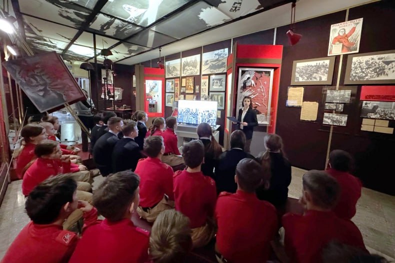 Видео-лекторий «Сквозь мрак Аушвица: свет спасения» провели в Свердловском музее