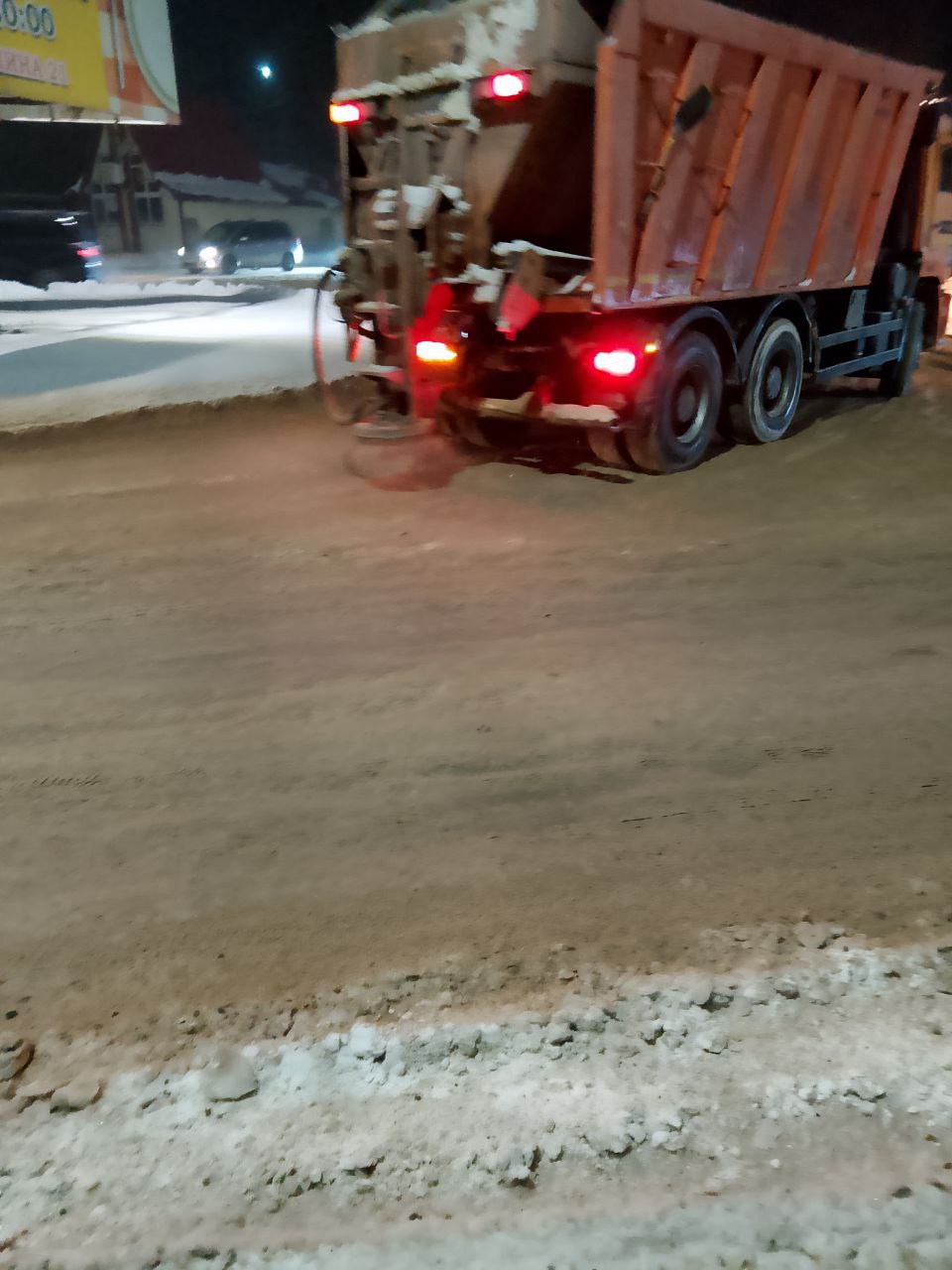 Андрей Рубанцов: Работа ровеньковских коммунальных служб начинается рано утром, когда ещё город спит…