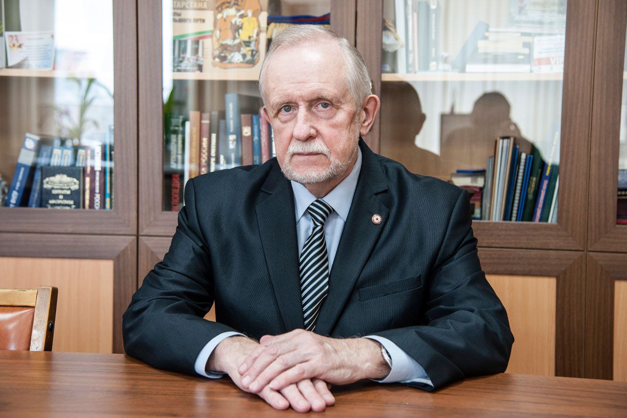 Константин Бутримов: В Госдуму был внесен законопроект “О внесении изменений в Трудовой кодекс Российской Федерации”, который должен увеличить лимит сверхурочной работы со 120 до 240 часов