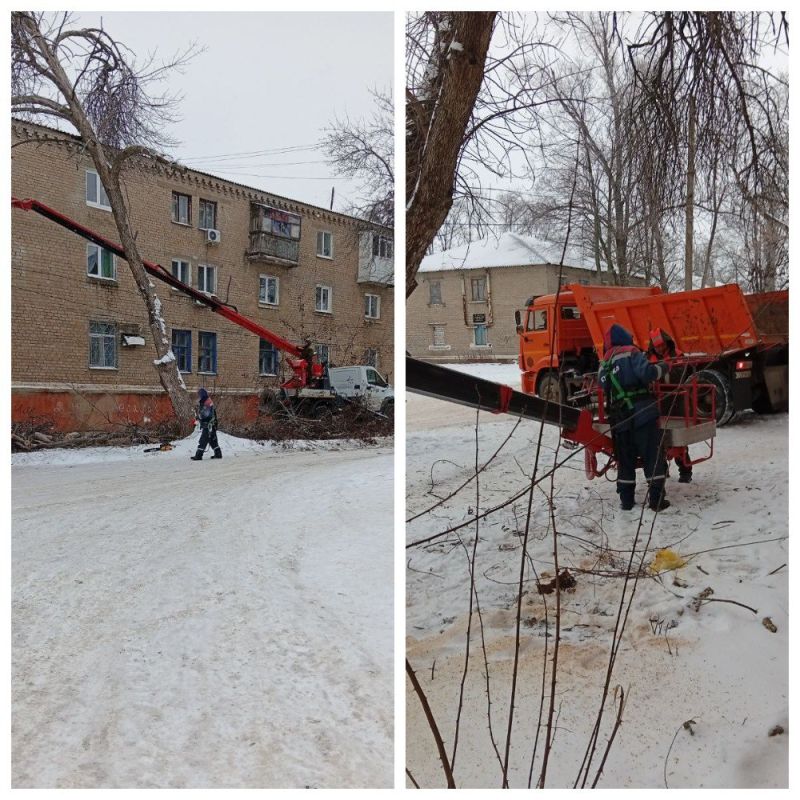 Специалисты «Шадринские электрические сети» АО «СУЭНКО» из Курганской области продолжают активную работу на территории муниципалитета в рамках подписанного соглашения о сотрудничестве между территориями