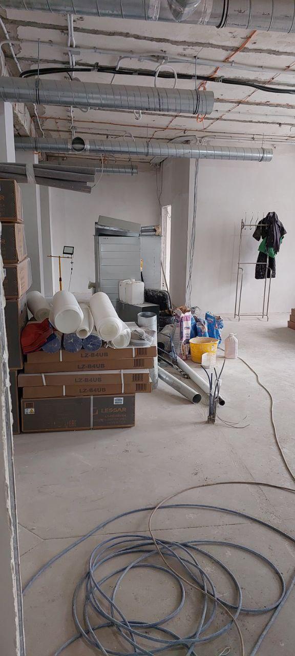 В здании Администрации Беловодского МО при участии региона-шефа производят малярные работы