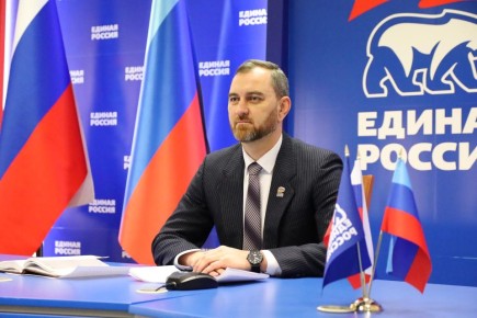 Одними из приоритетных направлений для фракции «Единой России» в Народном Совете ЛНР остаются вопросы поддержки участников СВО и членов их семей