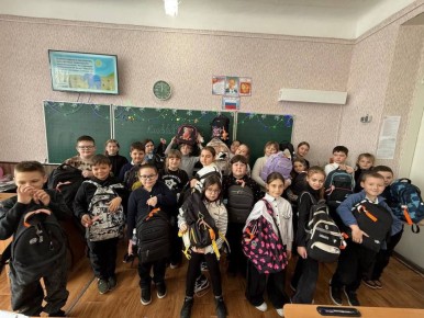 Сотрудники ОГИБДД ОМВД России «Краснодонский» провели познавательную лекцию для учащихся 1–4-х классов на тему «Безопасность дорожного движения в зимний период»