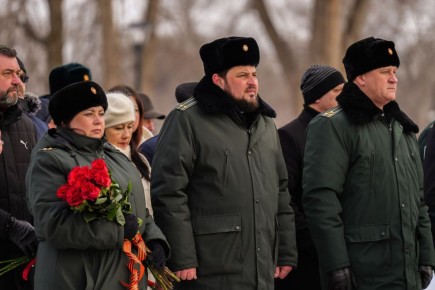 Старобельский таможенный пост Луганской таможни приняли участие в торжественном возложении цветов