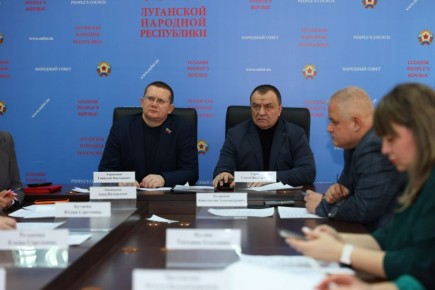 Комитет по инфраструктуре продолжает держать на особом контроле проблемные вопросы граждан