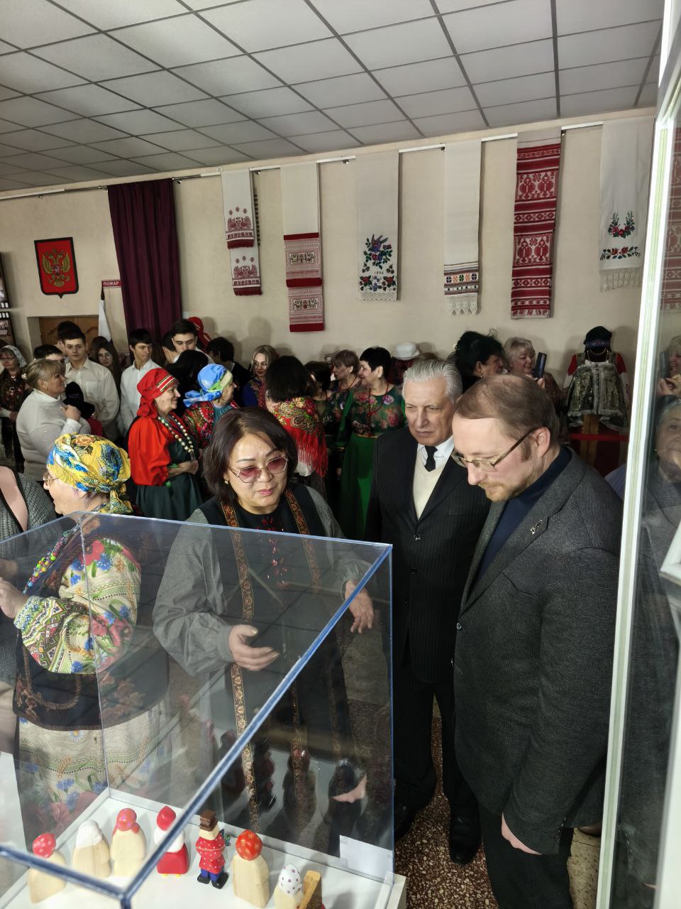 В музее «Молодая гвардия» состоялось открытие выставки «В единстве наша сила»