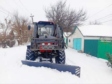 МУП "ЖЭК" продолжает уборку снега в поселках