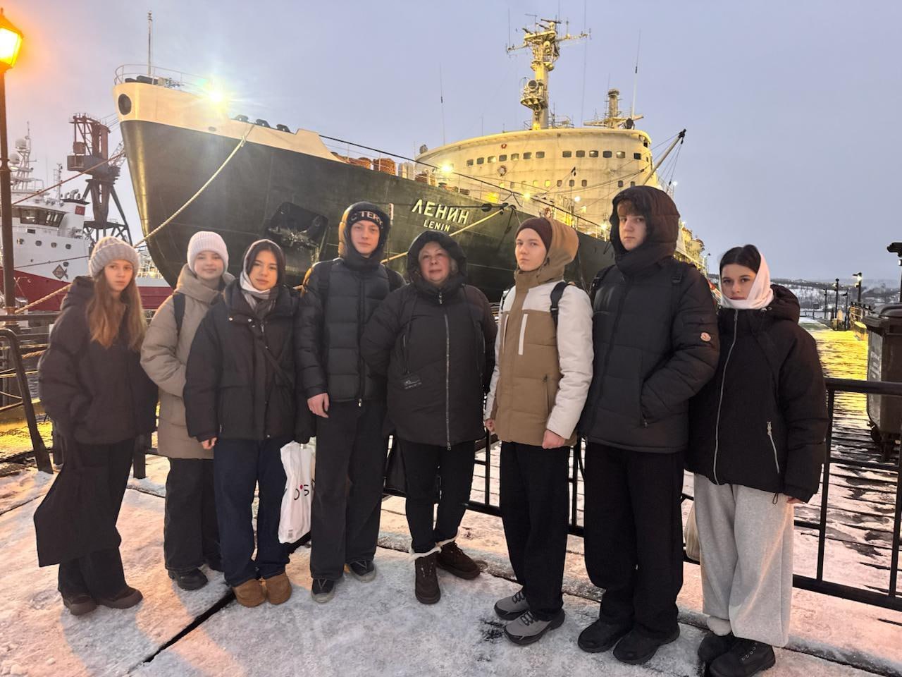 "Первые" из Стаханова побывали на первом в мире атомном ледоколе