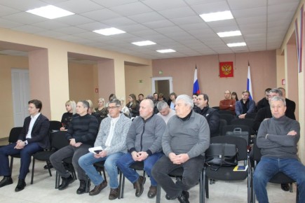 Виталий Коваленко: Сегодня первый заместитель Главы администрации Николай Вербицкий провел аппаратное совещание с начальниками структурных подразделений администрации, руководителями предприятий, учреждений и организаций...