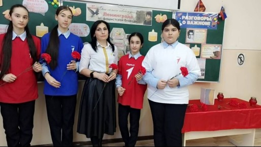 К Доброцентру Ровеньковского технико-экономического колледжа присоединились 165 волонтеров в акции "Блокадный хлеб"!