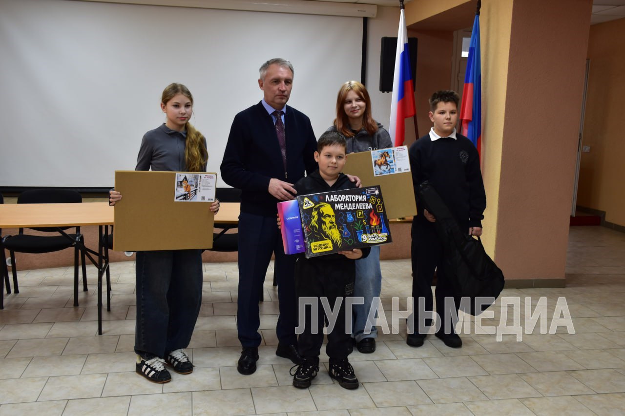 Представитель Новосибирской области исполнил желания детей из Беловодского округа благодаря «Ёлке желаний»