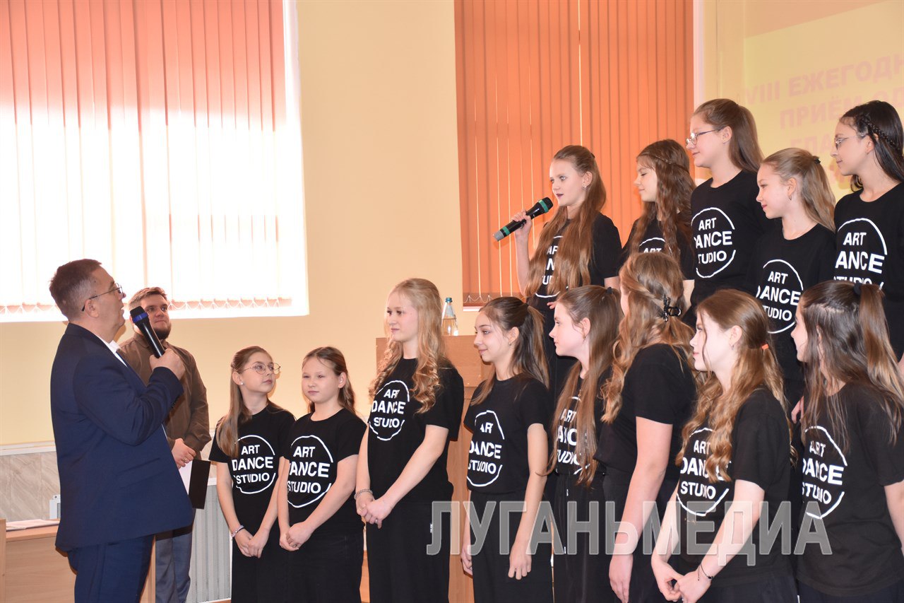 В Перевальске состоялся второй в этом году торжественный прием одаренных детей