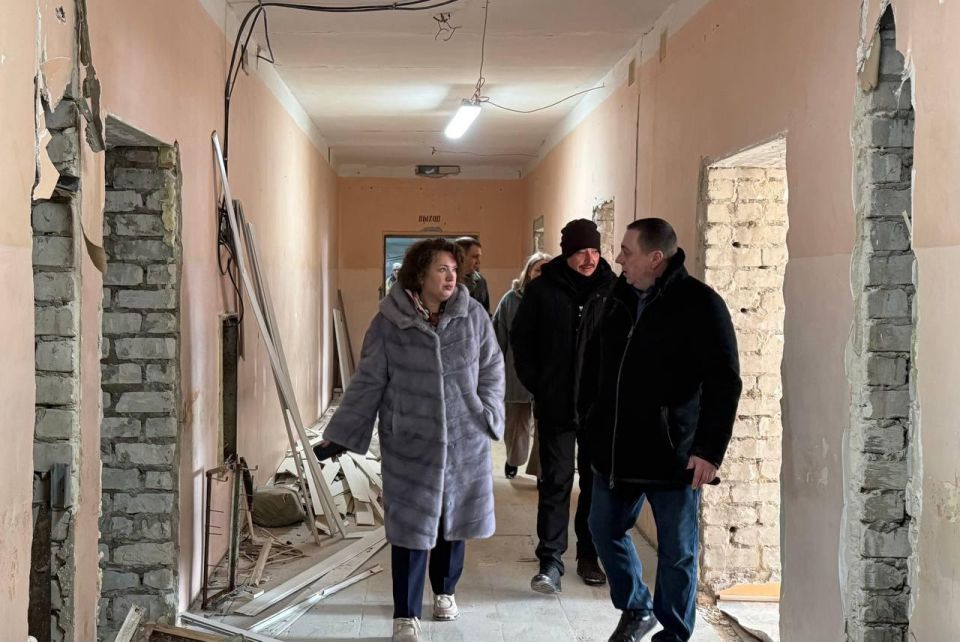 Министр труда ЛНР проинспектировала ремонт Славяносербского ПНИ