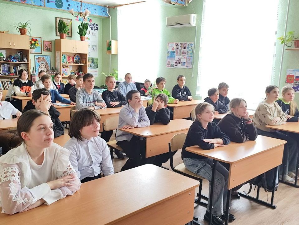 Профилактическая лекция прошла в Лутугинской специальной (коррекционной) школе-интернат