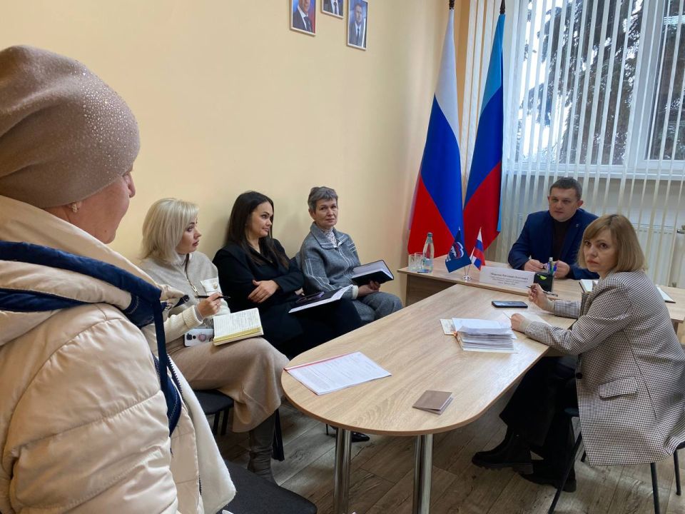 02 по 06 февраля в общественной приемной Брянковского отделения ВПП «Единая Россия» прошла неделя приема граждан по социальным вопросам